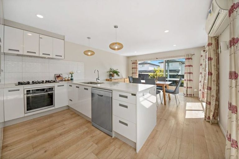 Photo of property in 17 Collier Drive, Flat Bush, Auckland, 2019