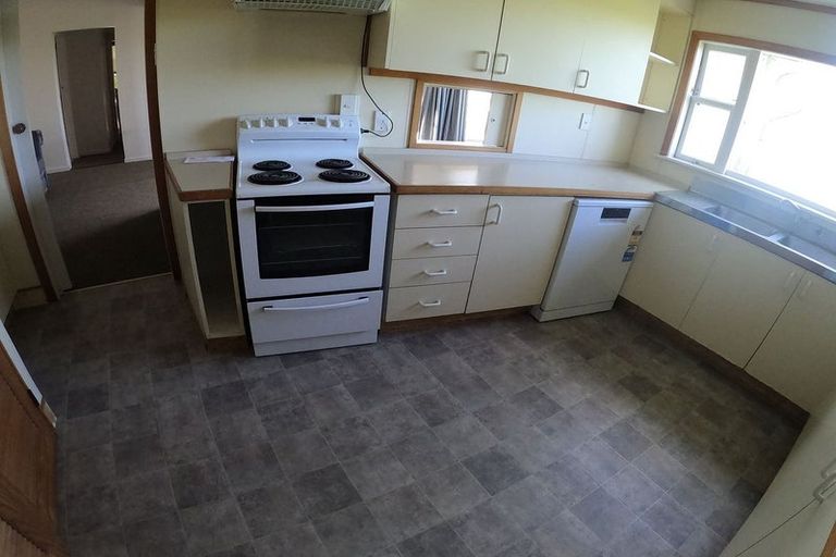 Photo of property in 32 Highbury Road, Highbury, Wellington, 6012