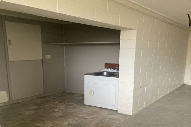 Photo of property in 83 Daffodil Street, Titirangi, Auckland, 0604