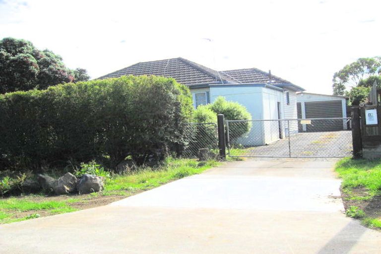Photo of property in 16 Mona Avenue, Mangere Bridge, Auckland, 2022