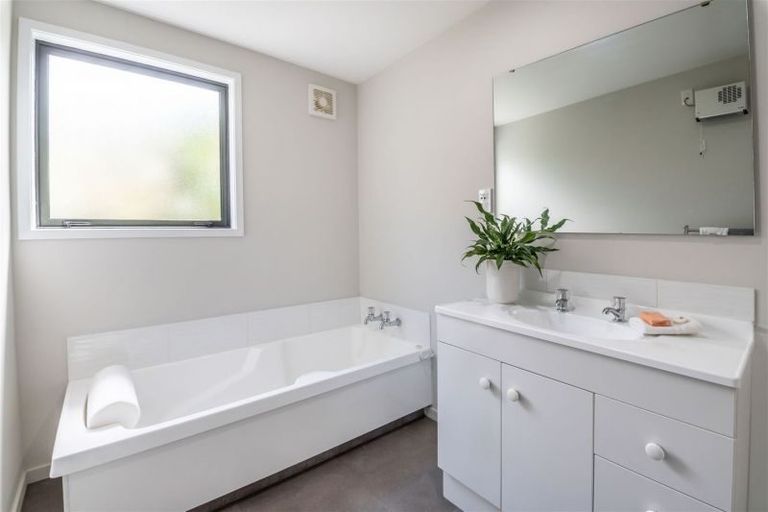 Photo of property in 1/13 Glenelg Spur, Hillsborough, Christchurch, 8022