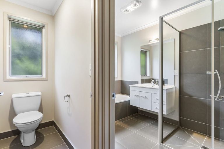 Photo of property in 12 Silkwood Crescent, Karaka, Papakura, 2113