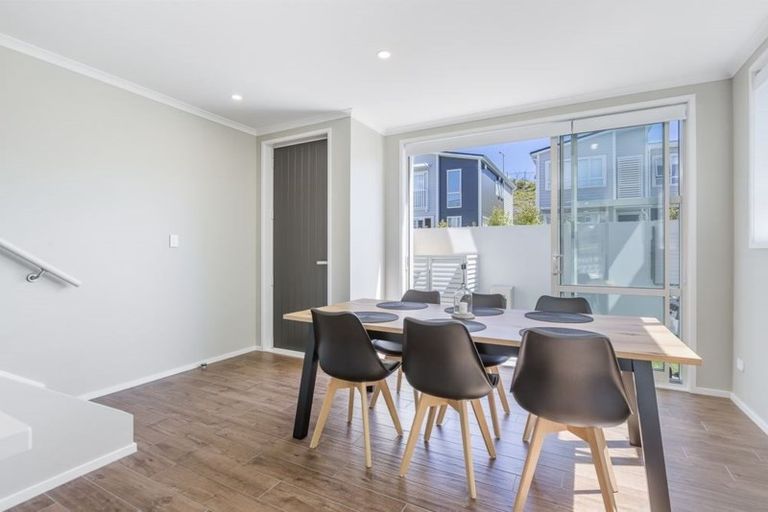 Photo of property in 101 Karepiro Drive, Stanmore Bay, Whangaparaoa, 0932