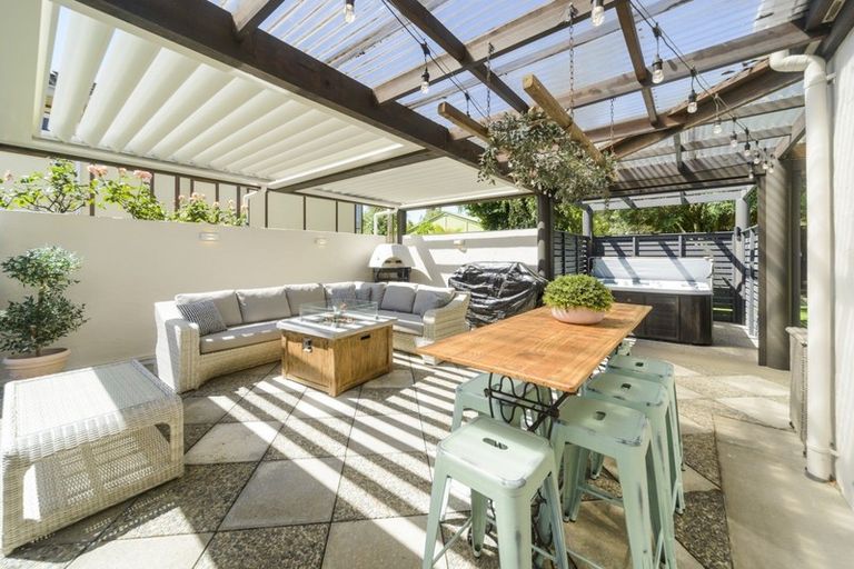 Photo of property in 28a Karina Terrace, Roslyn, Palmerston North, 4414