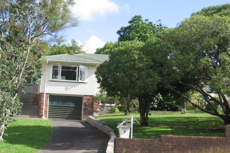 Photo of property in 9 Sarona Avenue, Glen Eden, Auckland, 0602