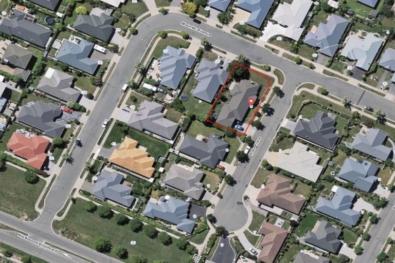 Photo of property in 2 Ross Place, Northwood, Christchurch, 8051