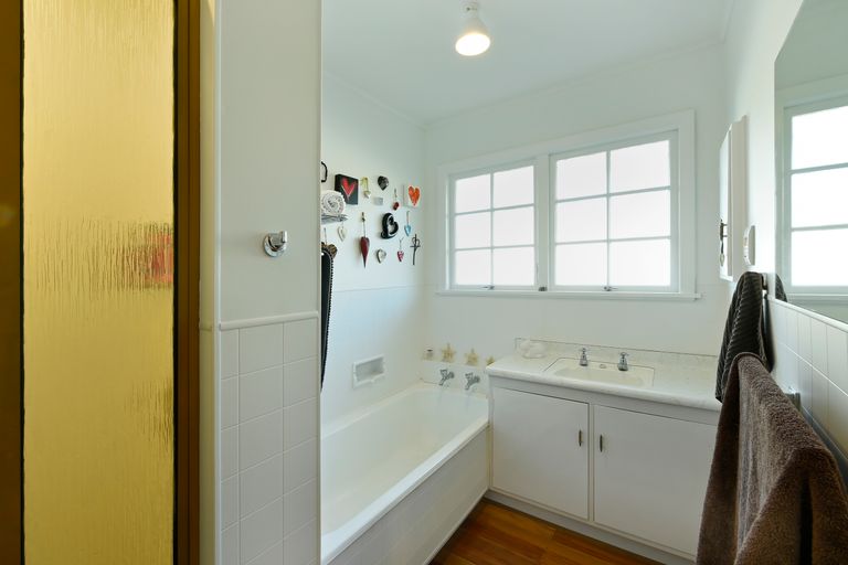 Photo of property in 30 Fergusson Street, Stoke, Nelson, 7011