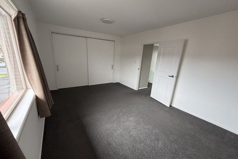 Photo of property in 2/772 Beach Road, Browns Bay, Auckland, 0630