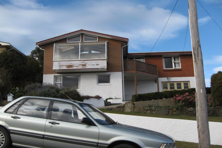 Photo of property in 2/10 Calypso Place, Rothesay Bay, Auckland, 0630