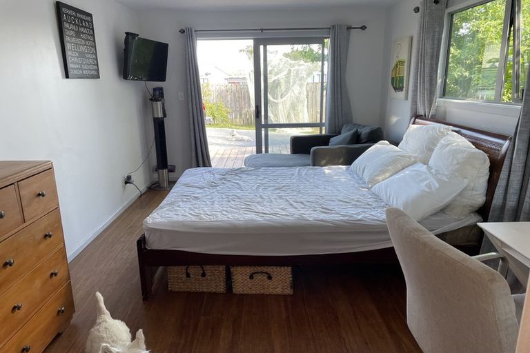 Photo of property in 50 Hinerau Street, Henderson, Auckland, 0612