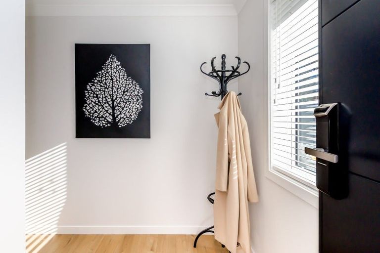 Photo of property in 84 Mazengarb Road, Paraparaumu Beach, Paraparaumu, 5032