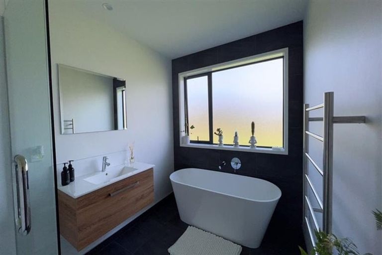 Photo of property in 138 Karanui Road, Te Kamo, Kamo, 0185