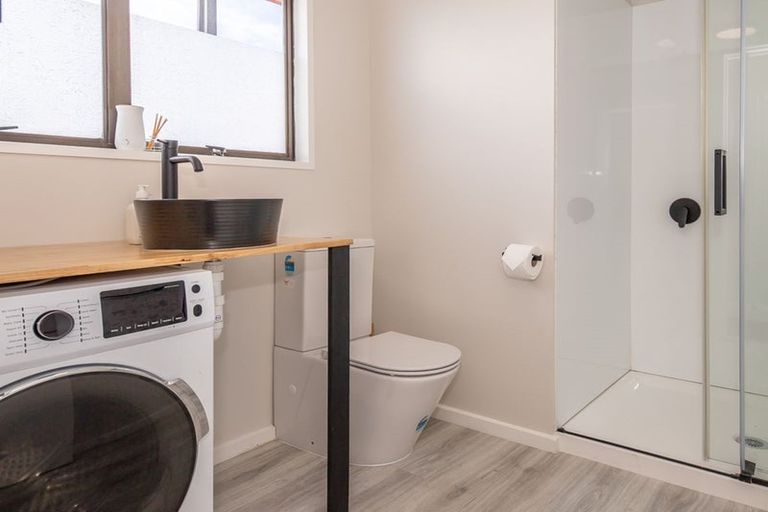 Photo of property in 92 Henley Street, Westport, 7825