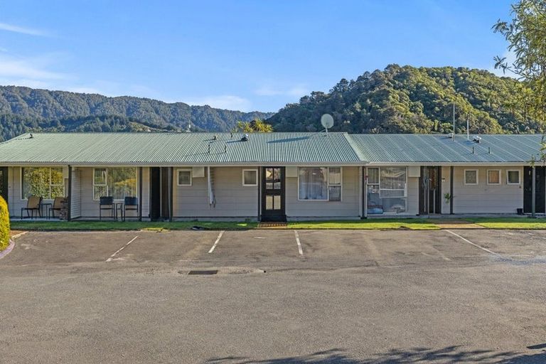 Photo of property in 4u Rutland Street, Picton, 7220