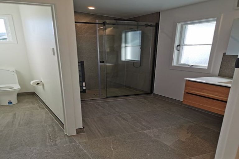 Photo of property in 141 Colwill Road, Massey, Auckland, 0614