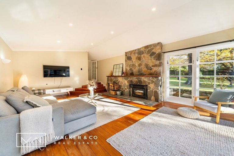 Photo of property in 23/25 Elmslie Road, Pinehaven, Upper Hutt, 5371