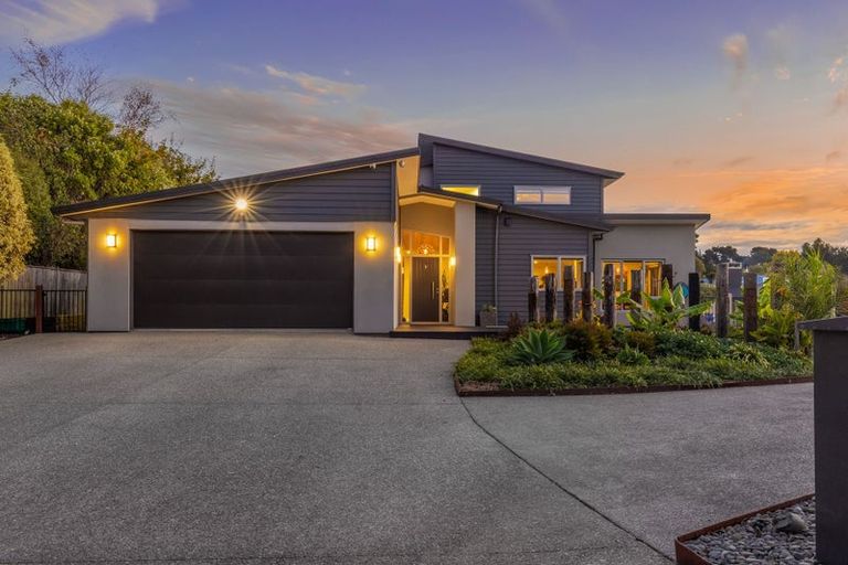 Photo of property in 1 Moss Lane, Raumati Beach, Paraparaumu, 5032