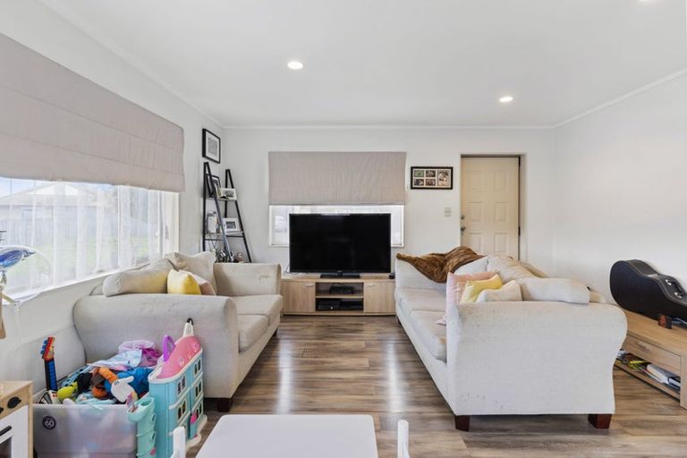 Photo of property in 42 Manston Road, Mangere, Auckland, 2022