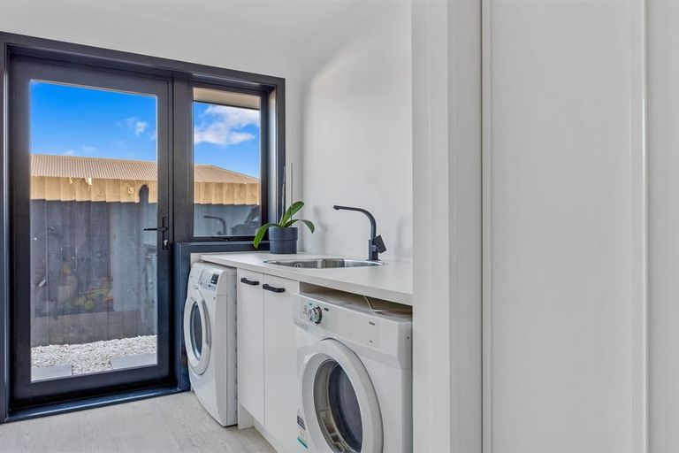 Photo of property in 6 Westmoreland Road, Darfield, 7510
