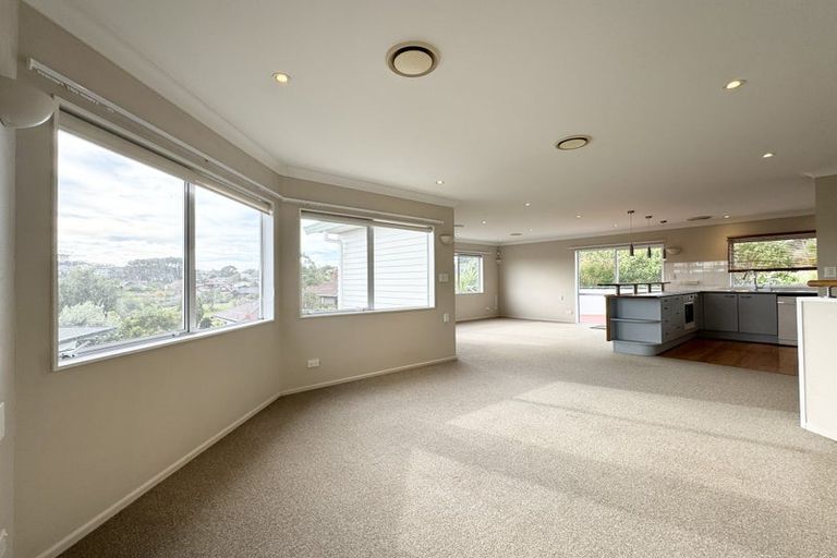 Photo of property in 21a Madison Place, Forrest Hill, Auckland, 0620