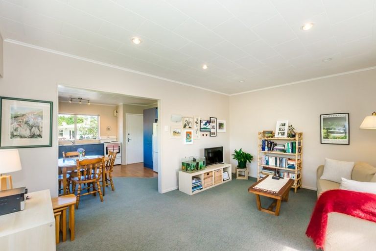 Photo of property in 7 Nimmo Avenue, Waikanae, 5036