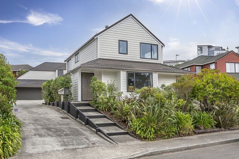 Photo of property in 5 Shastri Terrace, Khandallah, Wellington, 6035