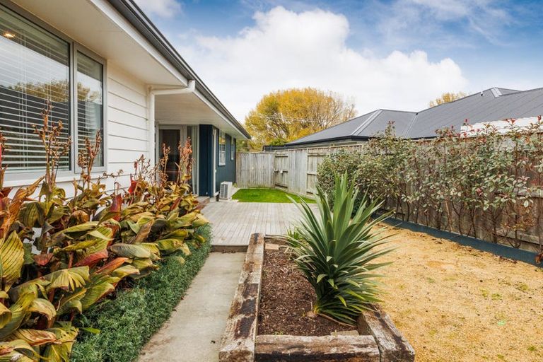Photo of property in 30 Freedom Drive, Kelvin Grove, Palmerston North, 4414