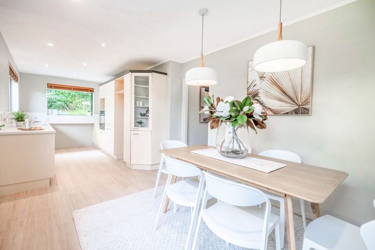 Photo of property in 41 Viewmont Drive, Harbour View, Lower Hutt, 5010