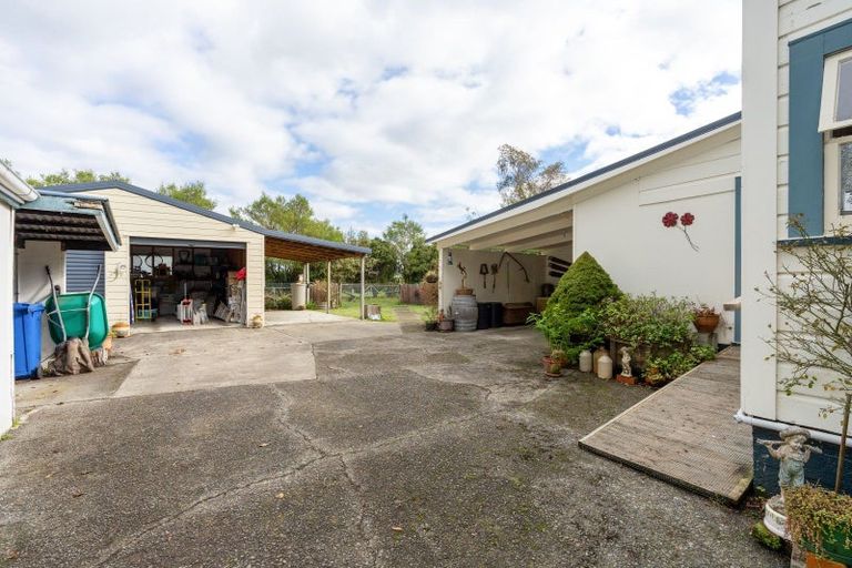 Photo of property in 126 Gladstone Road, Levin, 5571