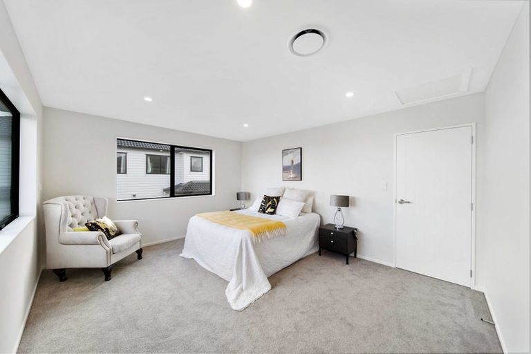 Photo of property in 1 Nola Dawn Avenue, Papakura, 2110