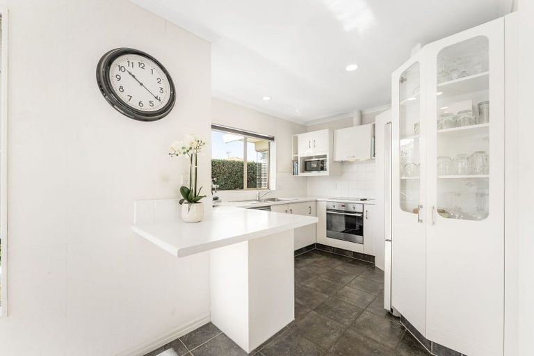 Photo of property in 18a Haven Grove, Papamoa Beach, Papamoa, 3118