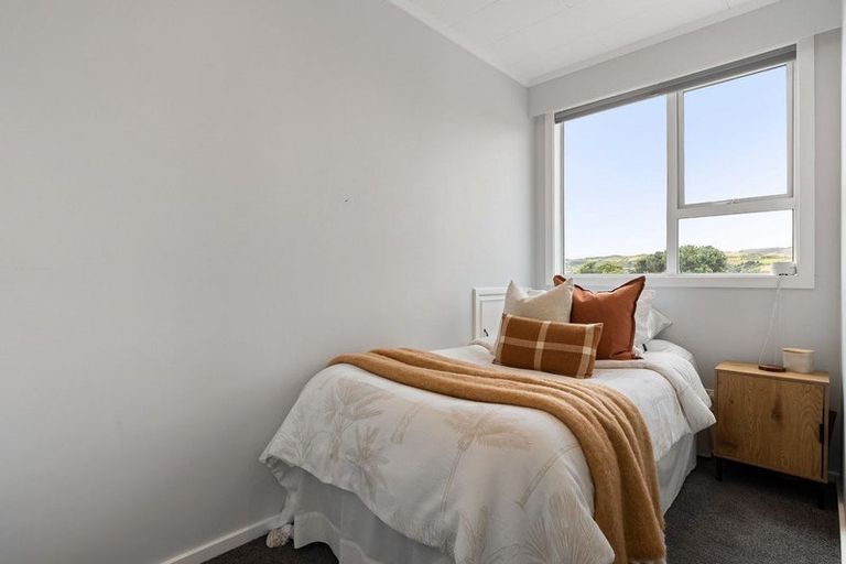 Photo of property in 3 Gonville Street, Tawa, Wellington, 5028