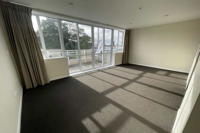 Photo of property in 3/107 Great South Road, Papakura, 2110