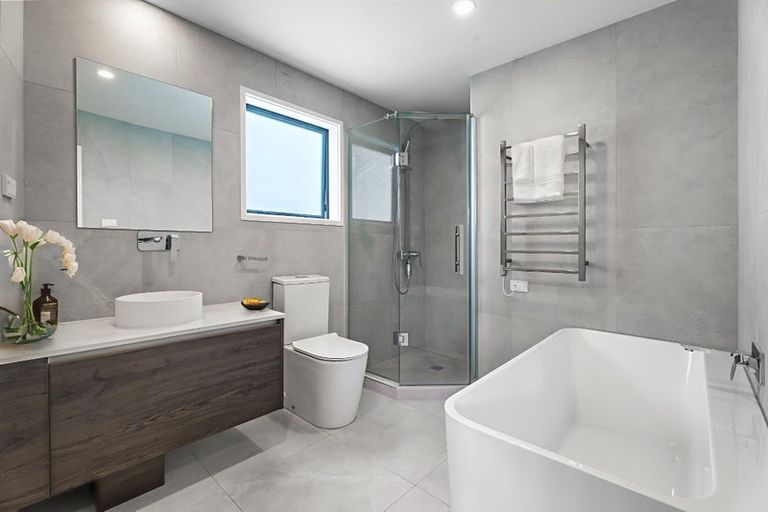 Photo of property in 6d O'halloran Road, Howick, Auckland, 2014