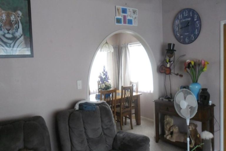 Photo of property in 11 Spackman Crescent, Paraparaumu, 5032