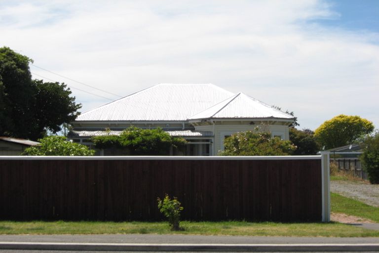 Photo of property in 76 Geraldine Street, Edgeware, Christchurch, 8013