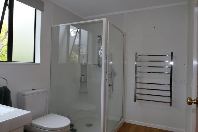Photo of property in Willow Court, 6/15 Pehi Kupa Street, Waikanae, 5036