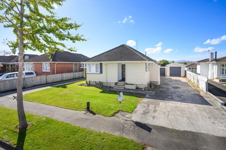 Photo of property in 33 Manchester Street, Takaro, Palmerston North, 4412