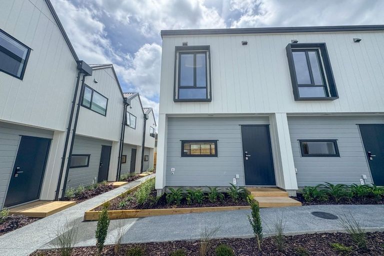 Photo of property in 32a Flaxdale Street, Birkdale, Auckland, 0626
