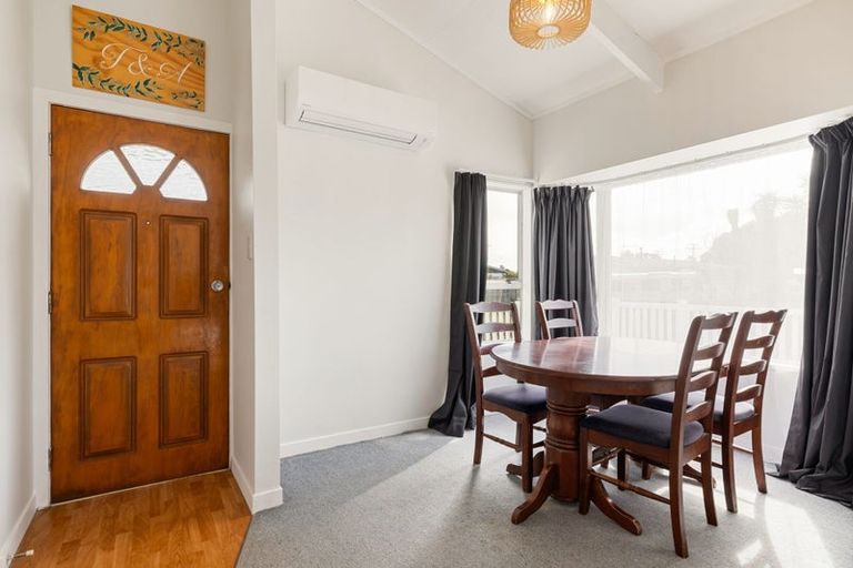 Photo of property in 14 Purcell Place, Melville, Hamilton, 3206