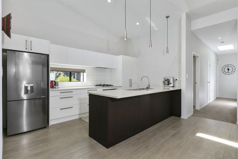 Photo of property in 12 Leadership Crescent, Papakura, 2110