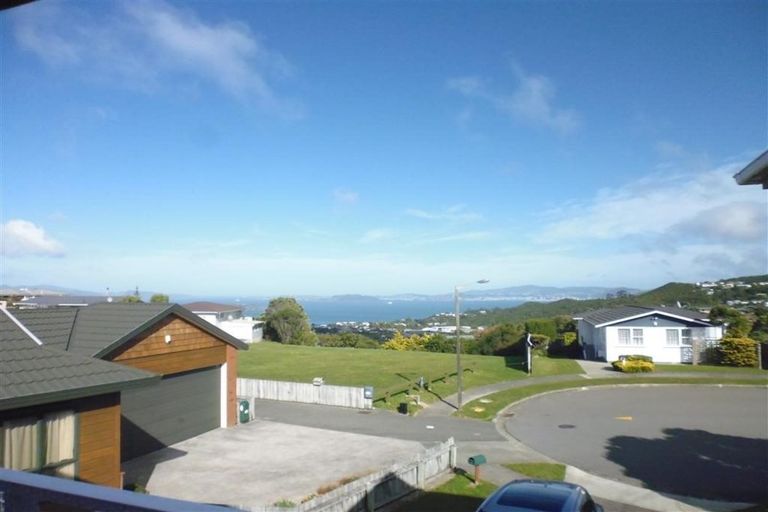 Photo of property in 6 Banksia Grove, Maungaraki, Lower Hutt, 5010