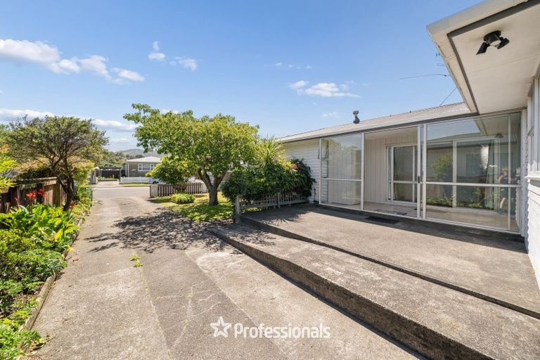 Photo of property in 15 Wetherby Grove, Wainuiomata, Lower Hutt, 5014