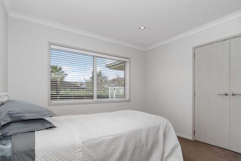 Photo of property in 17 Merriman Place, Pyes Pa, Tauranga, 3112