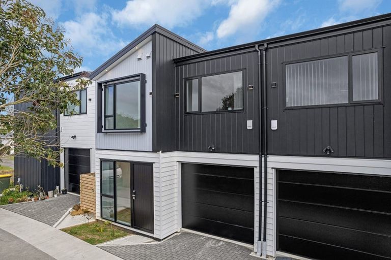 Photo of property in 22b Justamere Place, Weymouth, Auckland, 2103