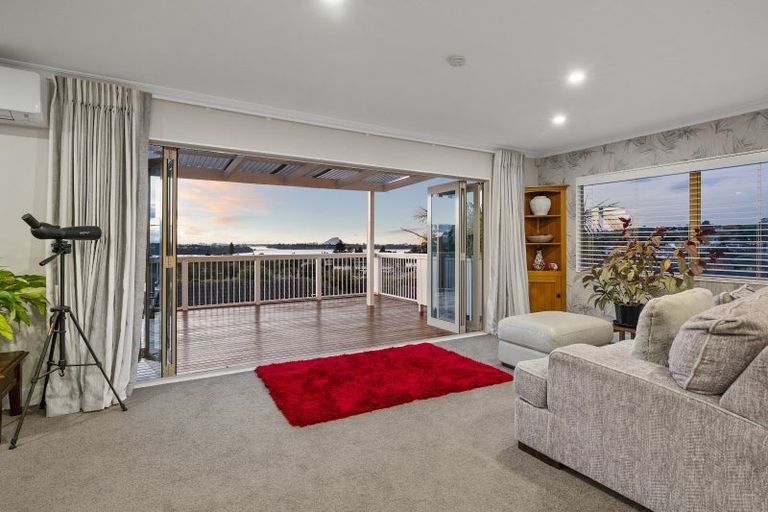 Photo of property in 20 Bayvista Close, Welcome Bay, Tauranga, 3112