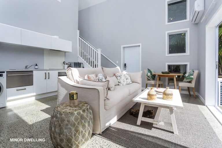 Photo of property in 10a Olwyn Place, Greenhithe, Auckland, 0632