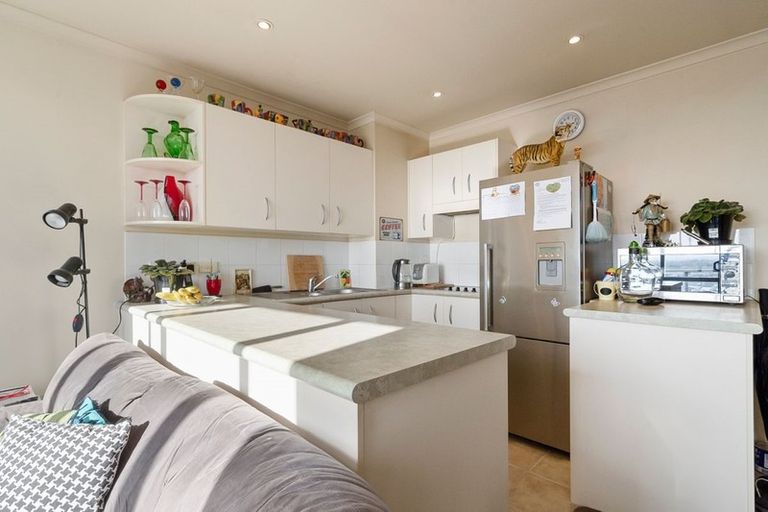 Photo of property in 16e/18 Ronwood Avenue, Manukau, Auckland, 2104
