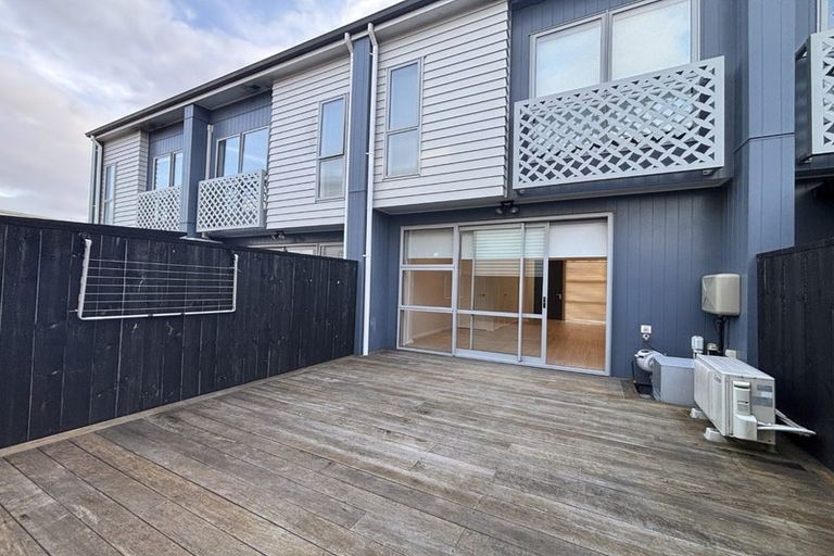 Photo of property in 20 Rangihina Road, Hobsonville, Auckland, 0616