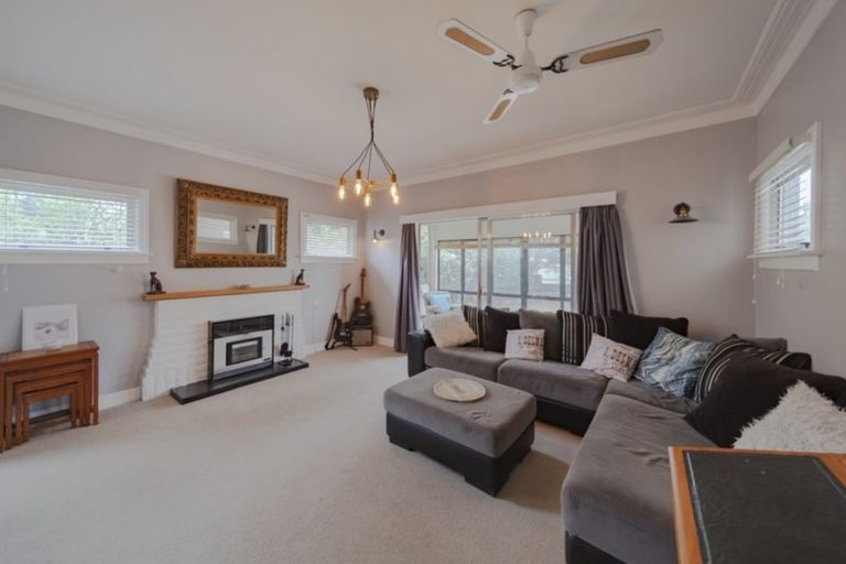 Photo of property in 5 Ruataniwha Street, Waipukurau, 4200